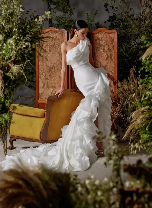 Abito da sposa Baeza — Manu García 2027, Linee scultoree